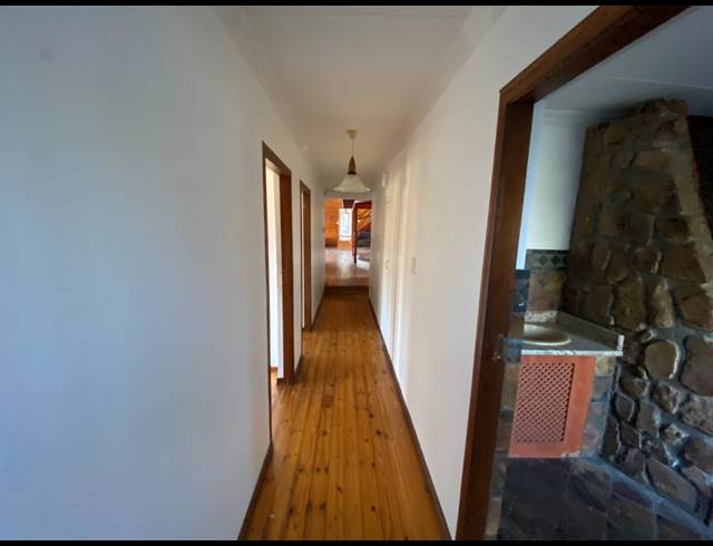 5 BEDROOM FREESTANDING FOR SALE IN WATERKLOOF AH